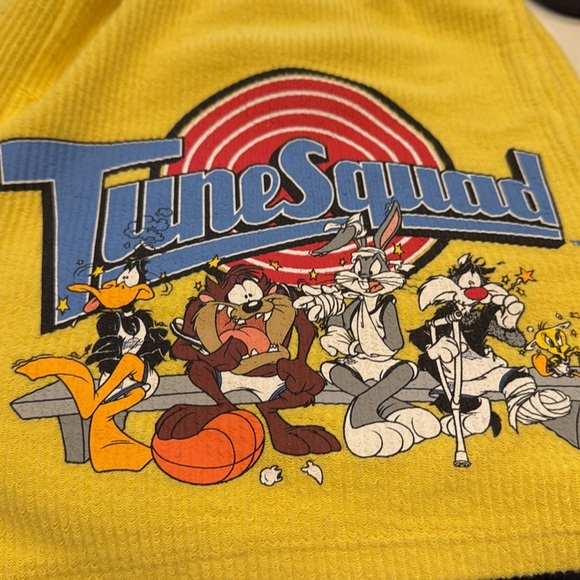 Vintage Y2K Space Jam Tune Squad Shorts | Size Large | Yellow | 2000s Graphics - Picture 8 of 9